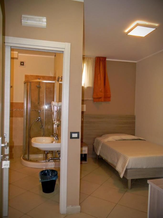 Guest House San Domenico Augusta Bilik gambar